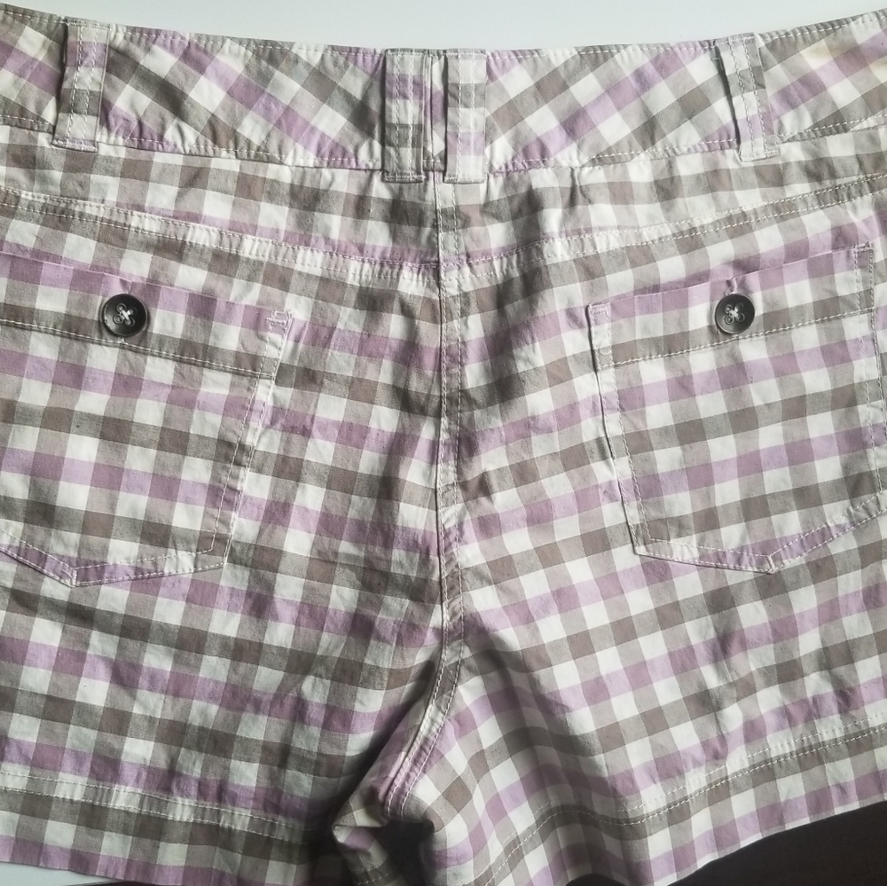 NY & Co Gingham Shorts-US 16
